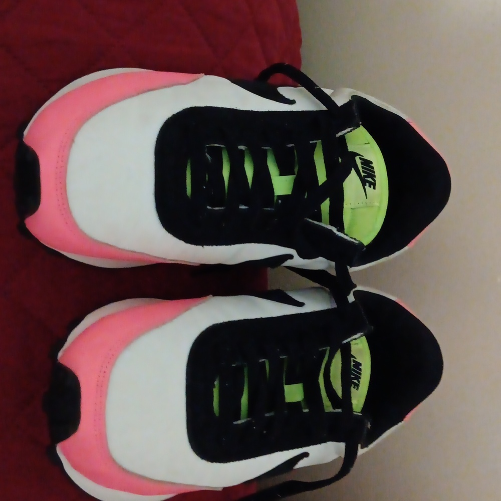 Nike Daybreak